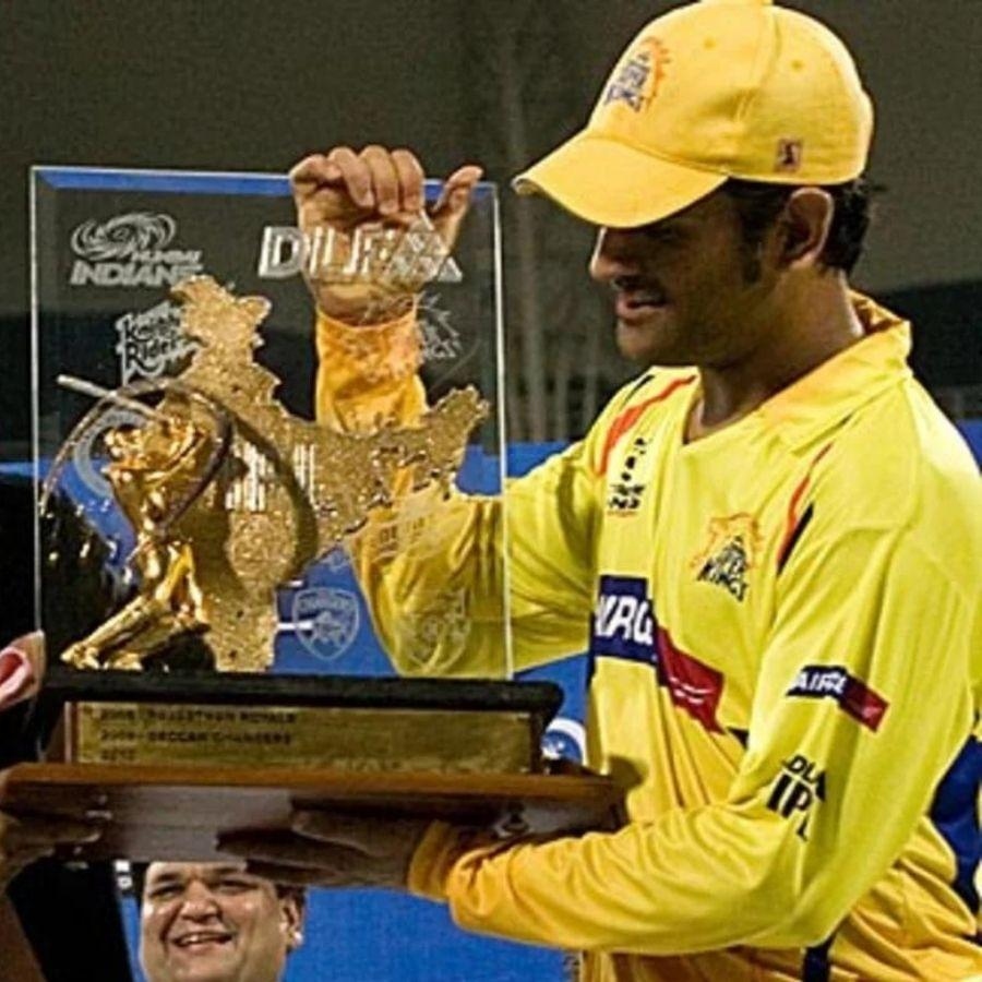 MS Dhoni with Maiden IPL 2010 Trophy