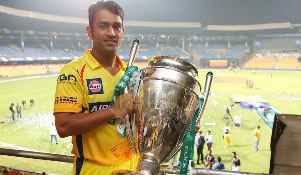 MS Dhoni lifting the 2014 Champions League Twenty20 Trophy with CSK